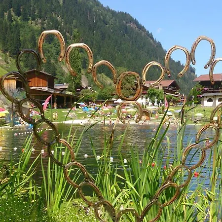 Appartementhaus Zum Holzknecht Am ノイシュティフト・イム・シュトゥーバイタール